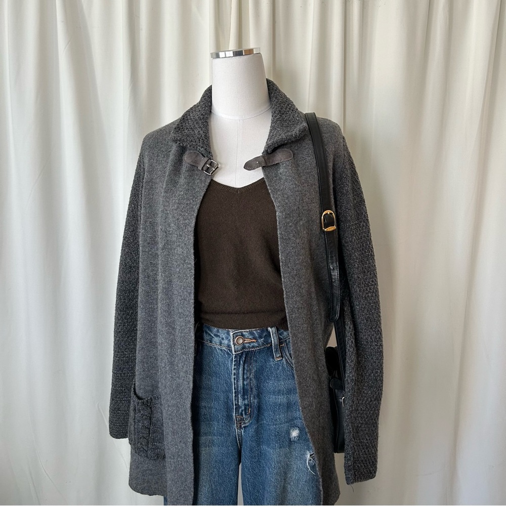 Chiaramente Wool Cradigan sweater Grey  Large.